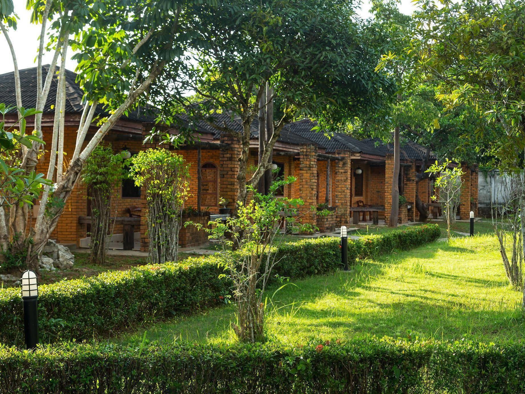 Raks Thai Resort Ao Nang Luaran gambar